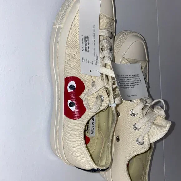 Size 8 Converse X Play Comme Des Garcons chuck 70 (Brand New, Never Worn)
